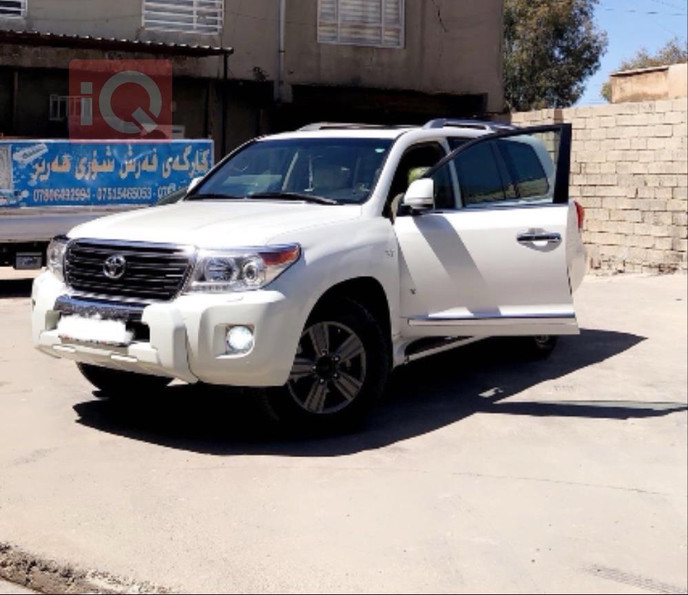 تويوتا لاندكروزر